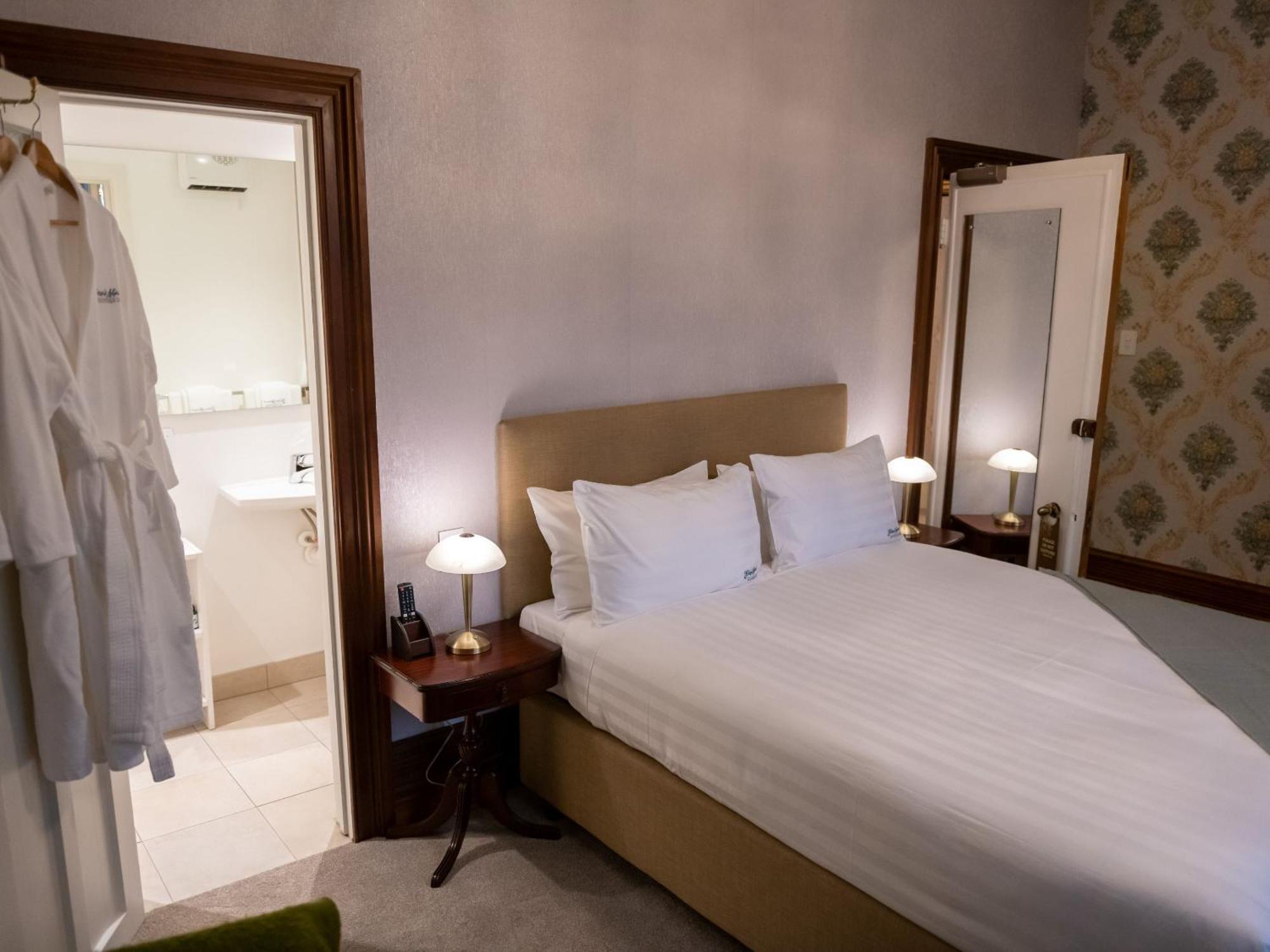 Eliza'S Manor Bed & Breakfast ไครสต์เชิร์ช ภายนอก รูปภาพ