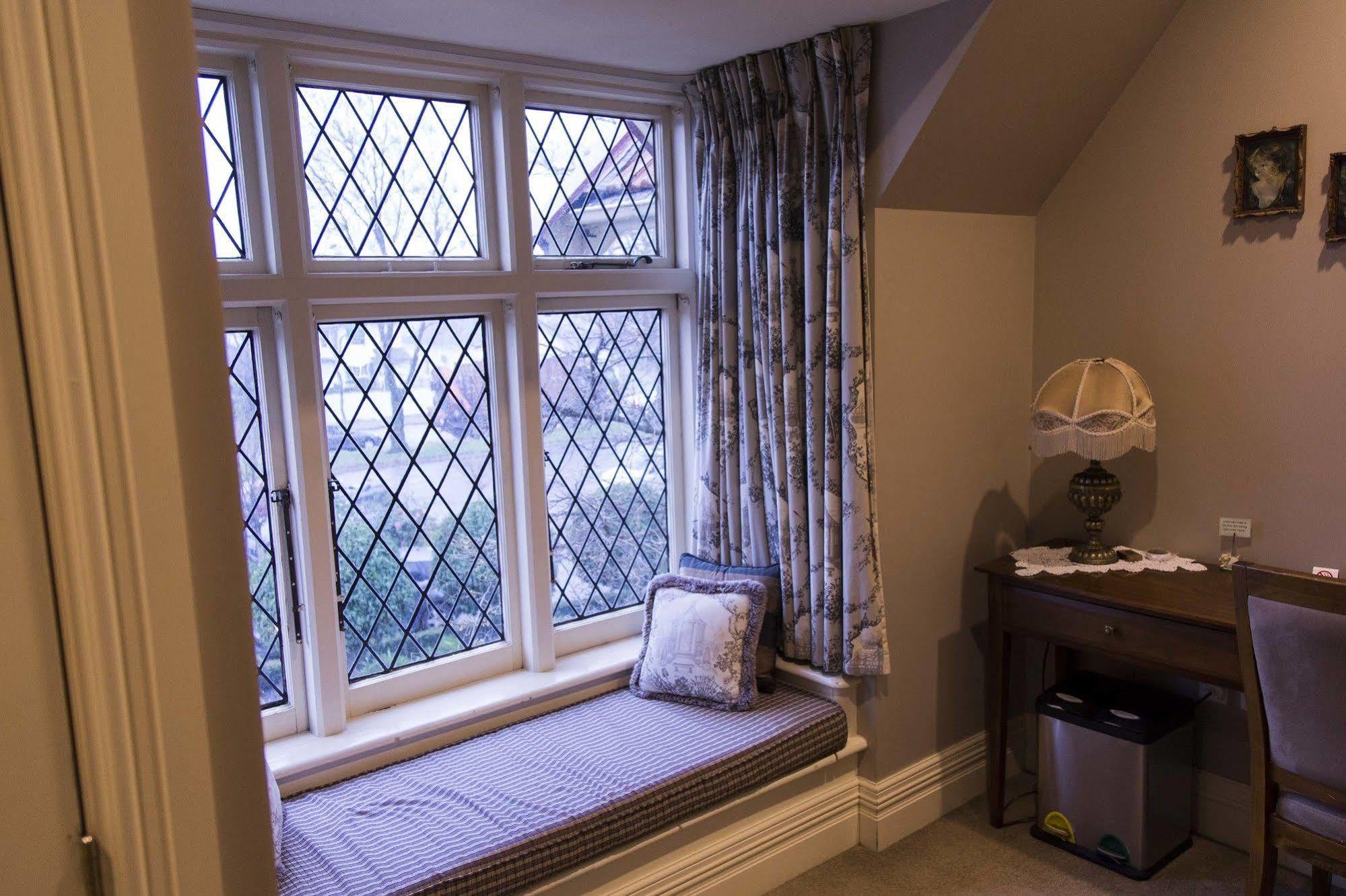 Eliza'S Manor Bed & Breakfast ไครสต์เชิร์ช ภายนอก รูปภาพ