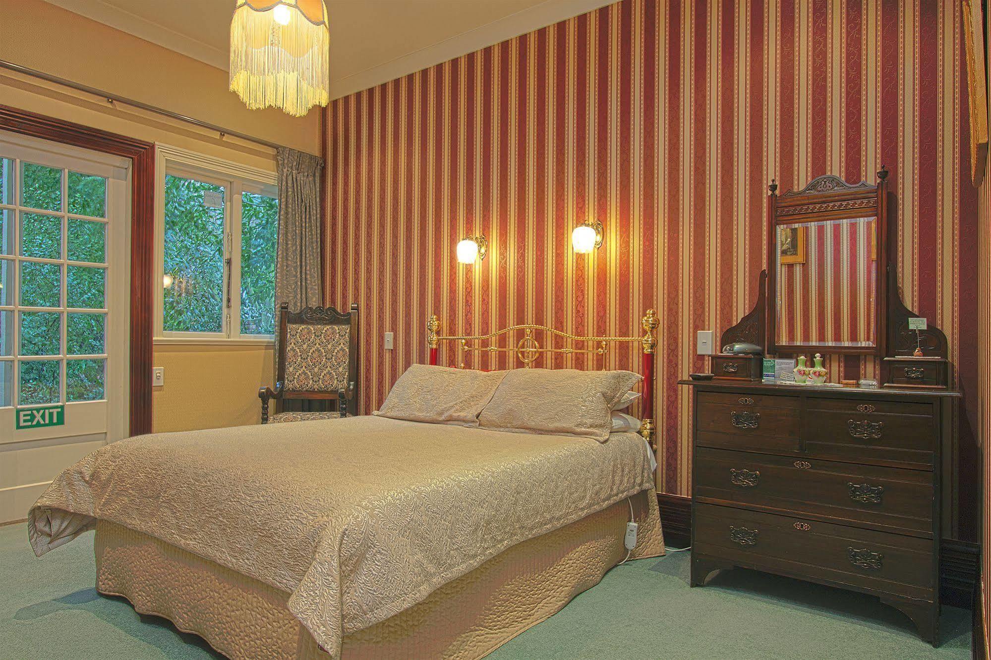 Eliza'S Manor Bed & Breakfast ไครสต์เชิร์ช ภายนอก รูปภาพ